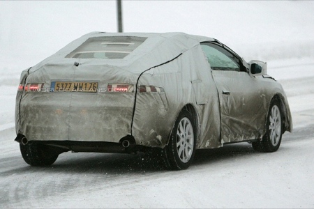 Renault Laguna Coupé, fotos espía y recreación