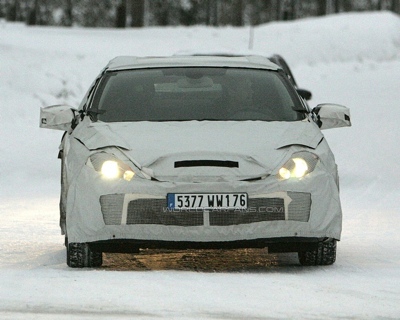 Renault Laguna Coupé, fotos espía y recreación