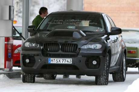BMW X6 híbrido, cazado