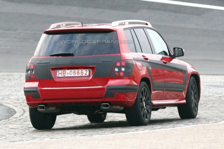 Black in red: Mercedes GLK, prototipo de producción en rojo