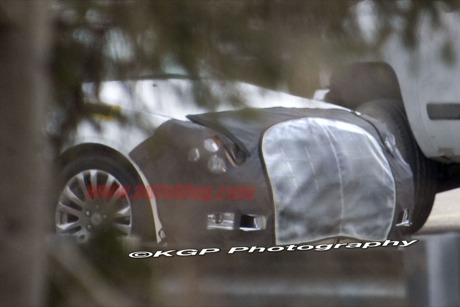 Fotos espía del Cadillac CTS Coupé, ¡sin manetillas de puertas!