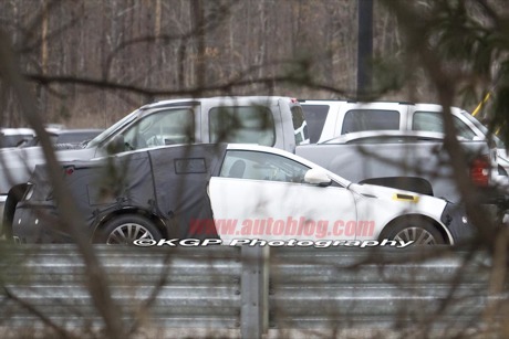 Fotos espía del Cadillac CTS Coupé, ¡sin manetillas de puertas!