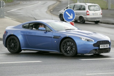 Desde el 'Ring: Aston Martin V12 Vantage RS de producción