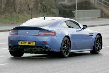 Desde el 'Ring: Aston Martin V12 Vantage RS de producción