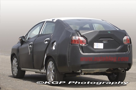 Ford Fiesta Sedán, fotos espía