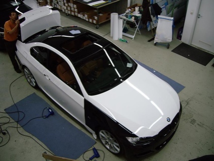Pintando un BMW 335i con unas láminas 3M