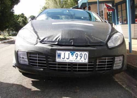 Renault Laguna Coupé y el nuevo Renault Mégane cazados en Australia