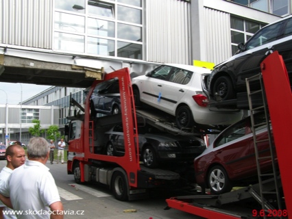 Camión que transportaba Skoda: misión fallida