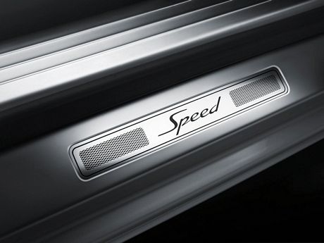 Bentley presenta el Flying Spur 2009 y el Flying Spur Speed