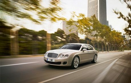 Bentley presenta el Flying Spur 2009 y el Flying Spur Speed