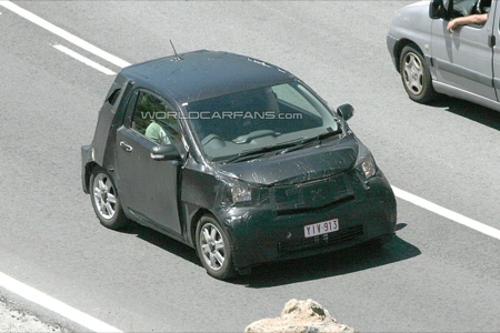 Nuevas fotos espía del Toyota iQ