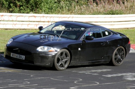 Jaguar XK híbrido