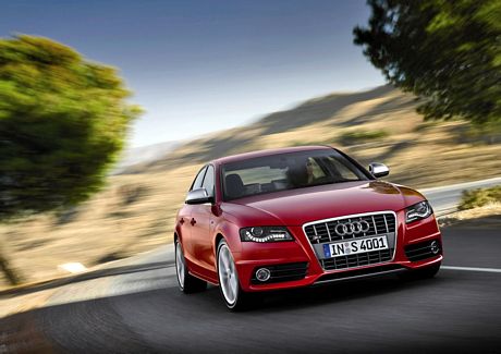 tn_2010_audi_s4_images_1.jpg