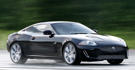 Con la mente clara: nuevo Jaguar XKR, presentado