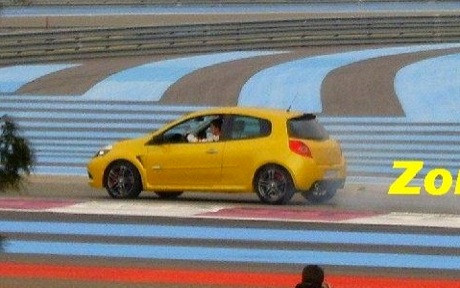 Renault Clio RS renovado, ¡fotos espía!