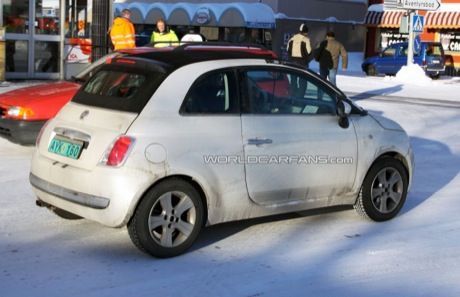 Aquí lo tienes. Fiat 500c, sin camuflaje