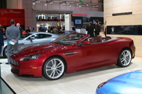 Nuevo Aston Martin DBS Volante, desde Suiza