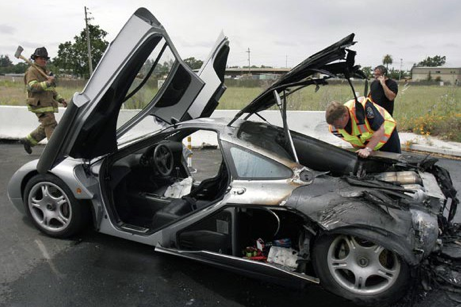 McLaren F1 ardiendo, escalofriantes imágenes