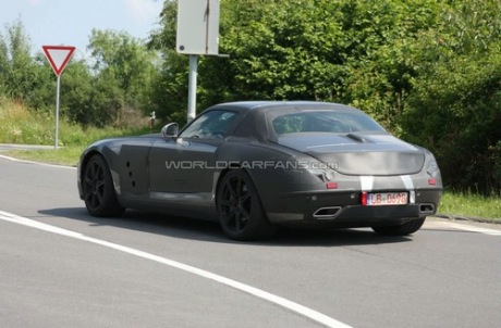 Nuevas fotos espía del Mercedes SLS AMG Gullwing