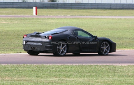 El Ferrari F450 se deja ver ya en rodaje