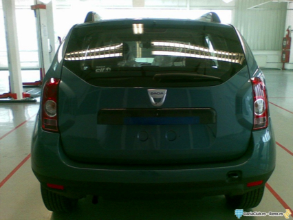 dacia-suv-espiado-2-1024x768