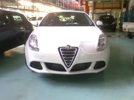 Nuevas fotos espía del Alfa Milano