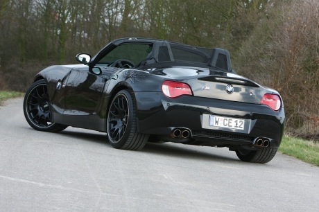 BMW Z4 V10 por Manhart Racing