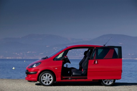 Citroën C2 y Peugeot 1007, billete para su jubilación