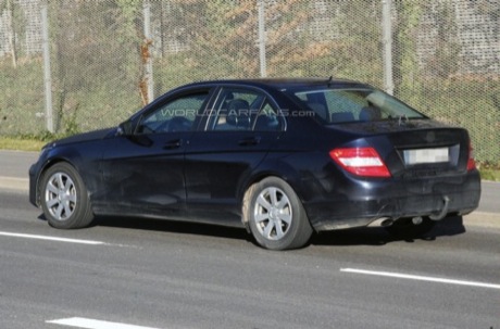 Fotos espía del renovado Mercedes Clase C