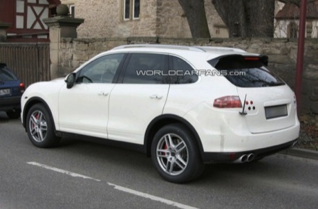 Y más fotos espía: 2011 Porsche Cayenne