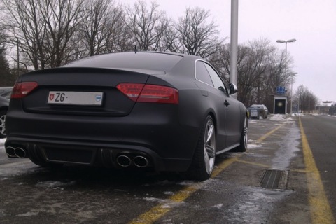 Audi S5 en negro mate