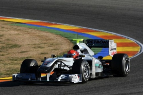 Michael Schumacher ya rueda en Valencia