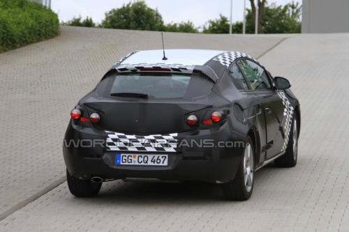 Opel Astra GTC: ¡cazado!