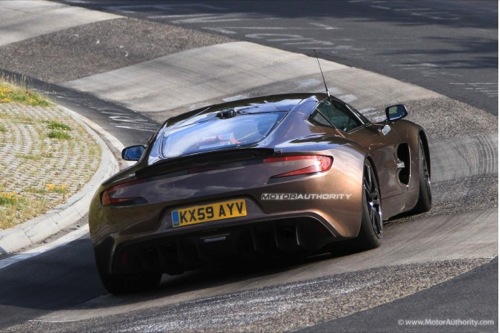 Aston Martin One-77, fotos espía en el 'Ring