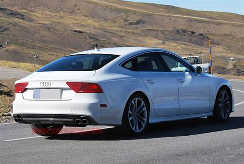 Audi S7 Sportback, cazado en blanco