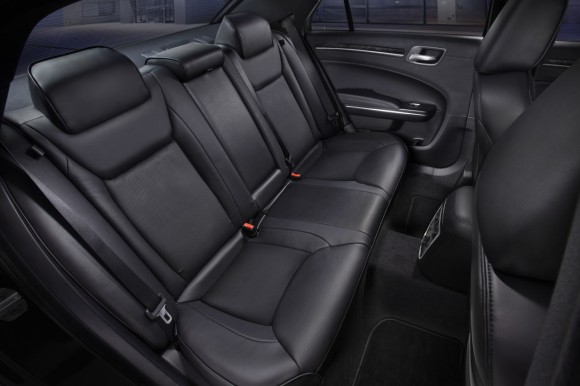 El interior del nuevo Chrysler 300C, al descubierto