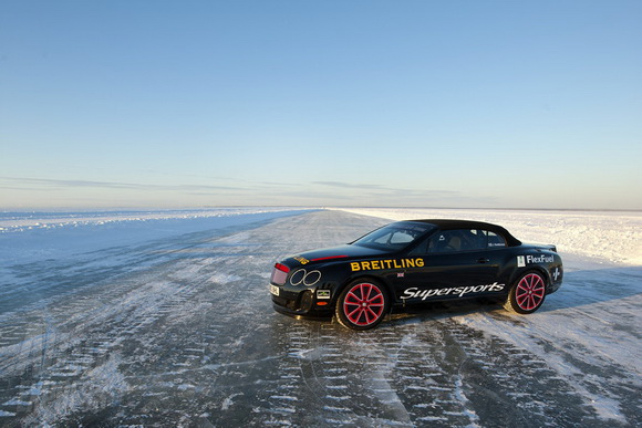 Nuevo récord de velocidad sobre hielo: 330.7 km/h