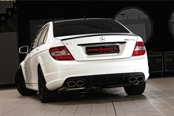 Mercedes-Benz C63 AMG WhiteStorm, por Romeo Ferraris