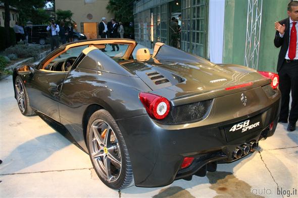 Ya en la calle: Ferrari 458 Spider