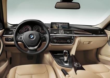 BMW Serie 3 F30: equipamiento, motorizaciones y galería