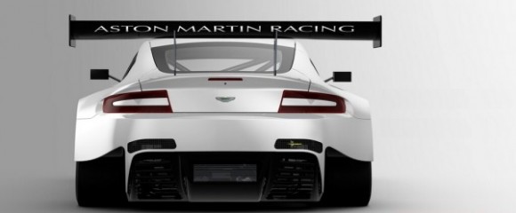 El Aston Martin V12 Vantage GT3 estira las piernas