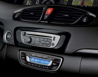 renault-scenic11