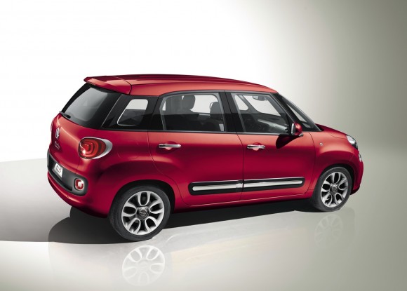 Fiat 500L, ya es oficial