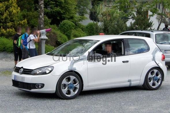 Foto_Spia_Volkswagen_Golf_VII_R_GTI_02