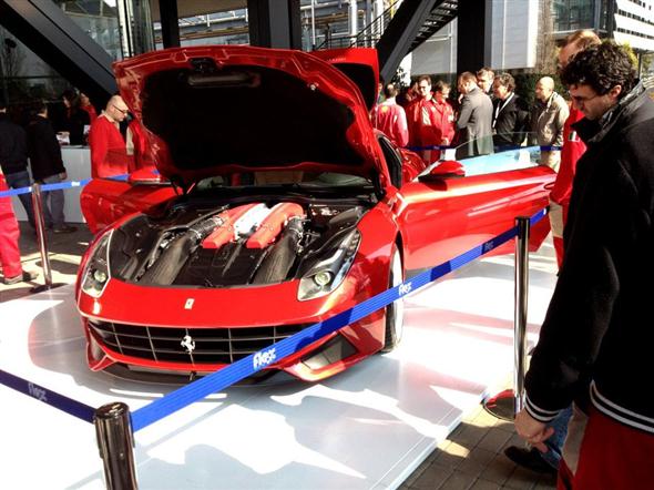 first_live_pictures_ferrari_f12_berlinetta_002