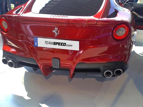 first_live_pictures_ferrari_f12_berlinetta_003