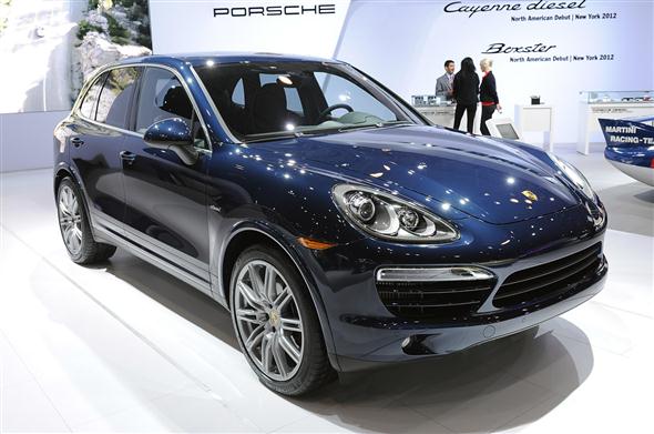 01-2013-porsche-cayenne-diesel-ny-1333546817