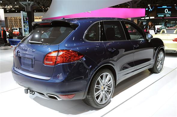 04-2013-porsche-cayenne-diesel-ny-1333546819