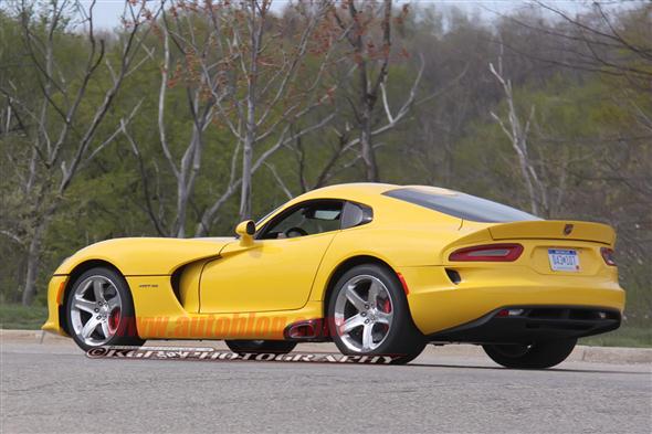 Cazado: primer SRT Viper... y en amarillo