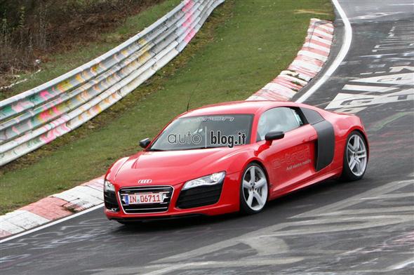 big_Foto_spia_Audi_R8_etron_03